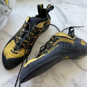 NEVER WORN - La Sportiva 800 Katana Laces Climbing Shoes - 10.5 Men/11.5 Women